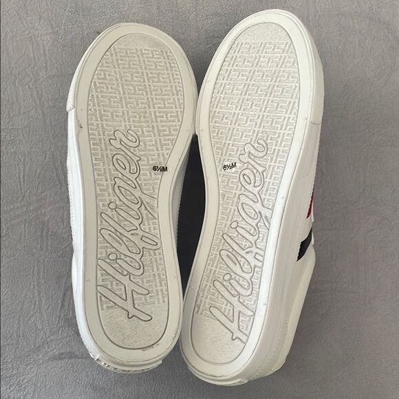 Tommy Hilfiger White Sneakers with Signature Stripes 6.5 women - Picture 4 of 5
